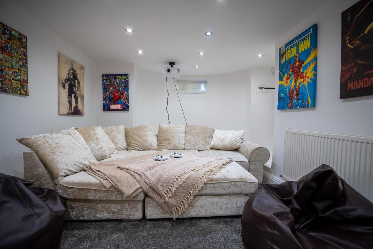 Cavendish Cat And Gaming House Apartment Blackpool Bagian luar foto