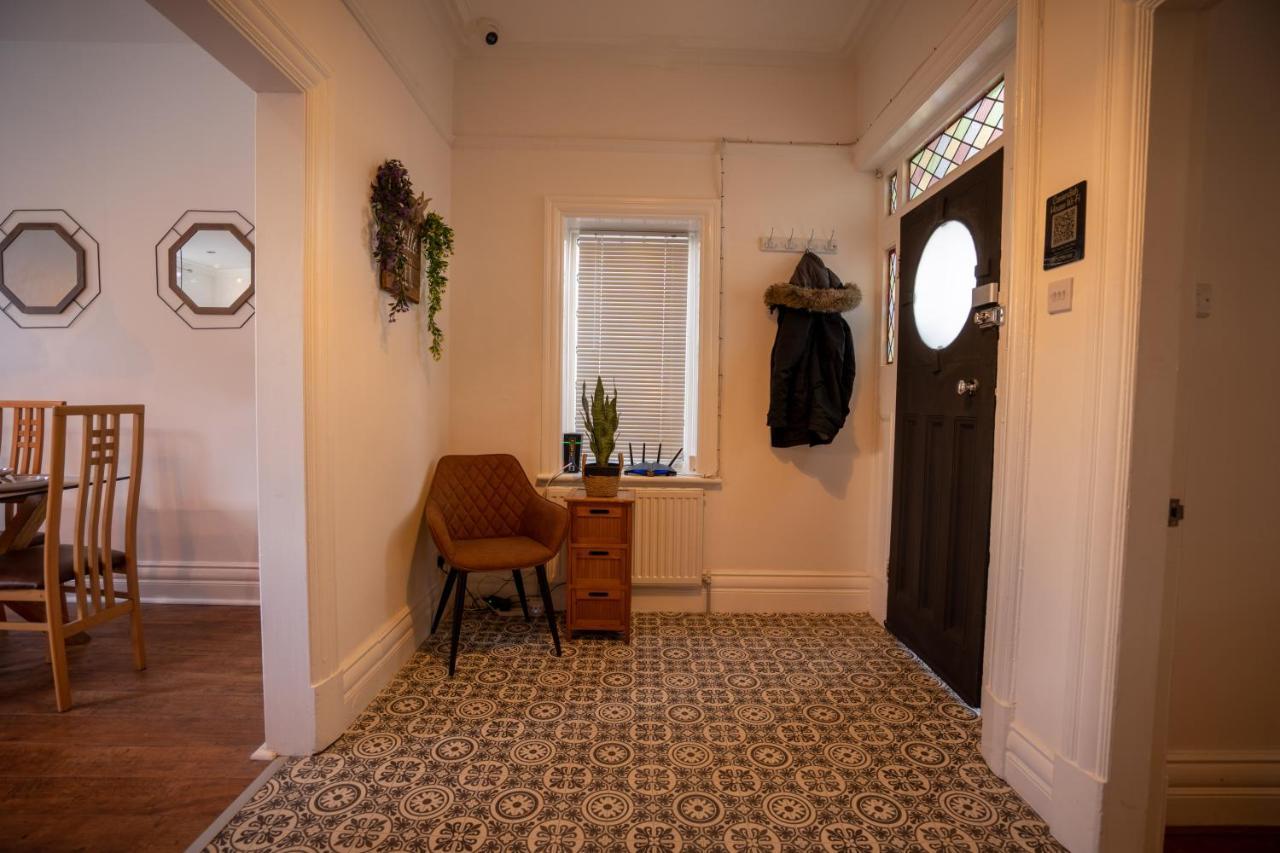 Cavendish Cat And Gaming House Apartment Blackpool Bagian luar foto