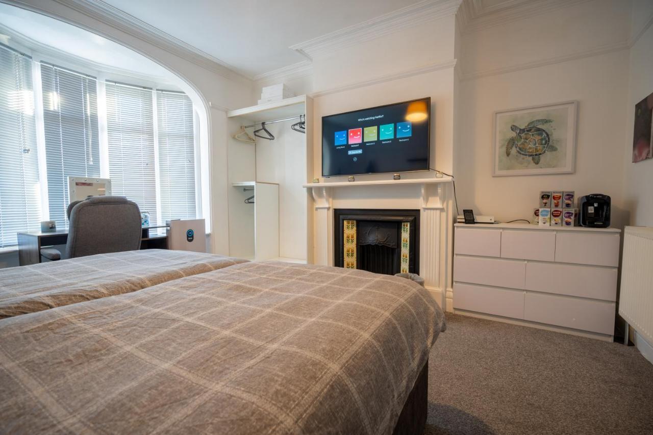 Cavendish Cat And Gaming House Apartment Blackpool Bagian luar foto