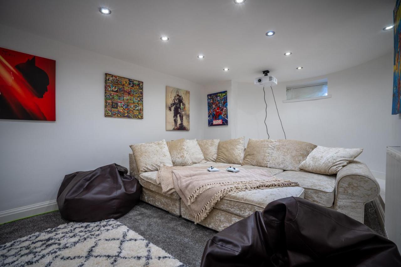 Cavendish Cat And Gaming House Apartment Blackpool Bagian luar foto
