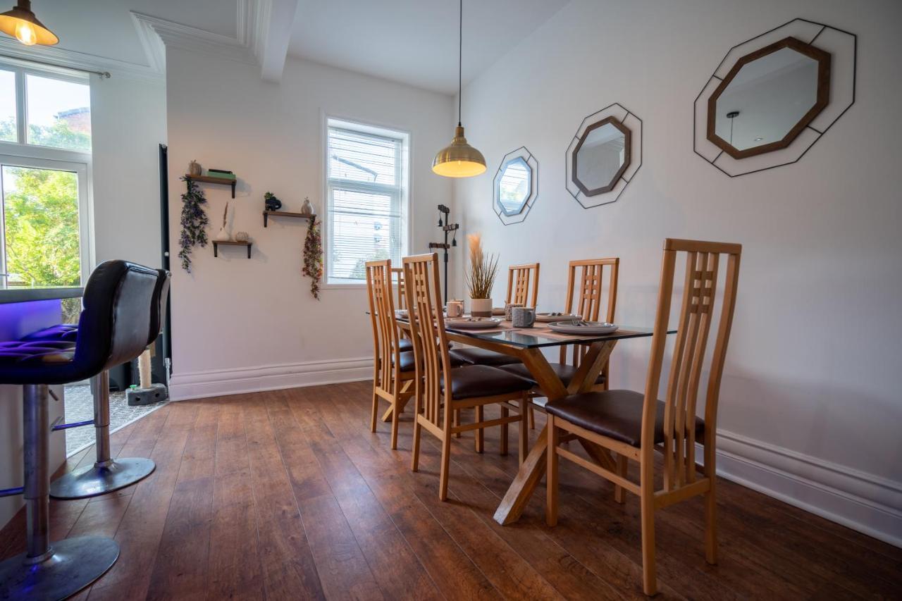 Cavendish Cat And Gaming House Apartment Blackpool Bagian luar foto