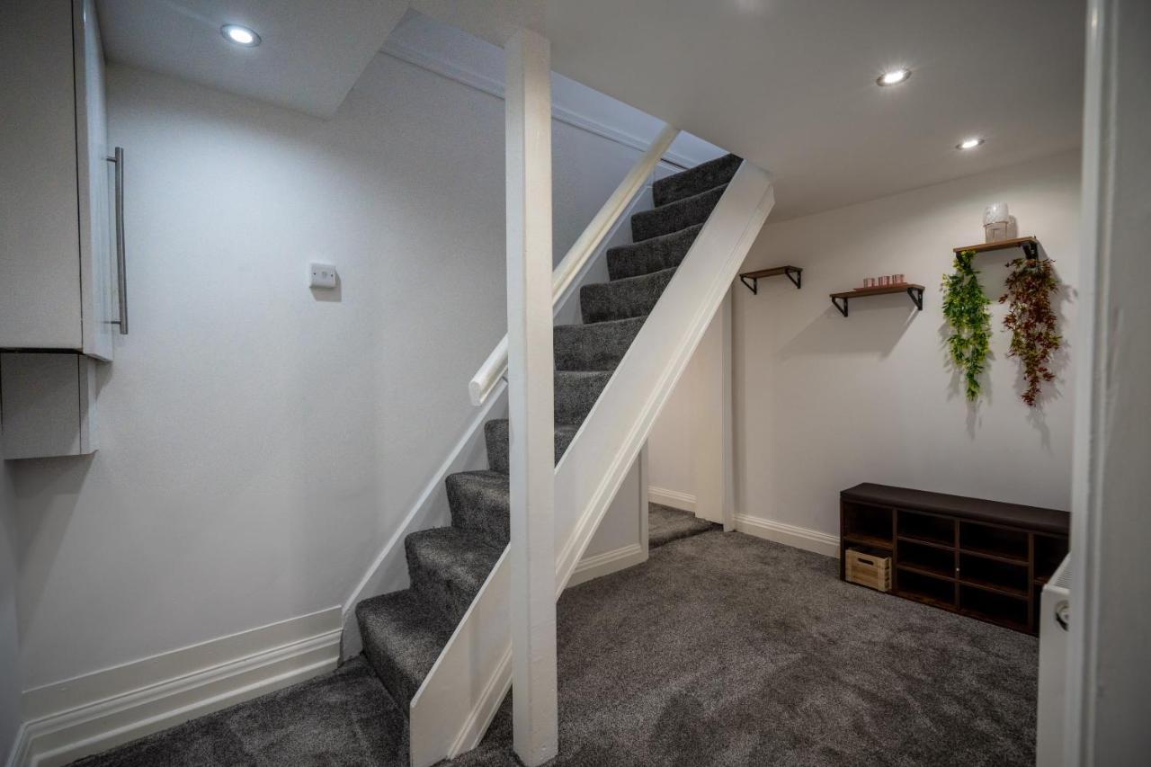 Cavendish Cat And Gaming House Apartment Blackpool Bagian luar foto