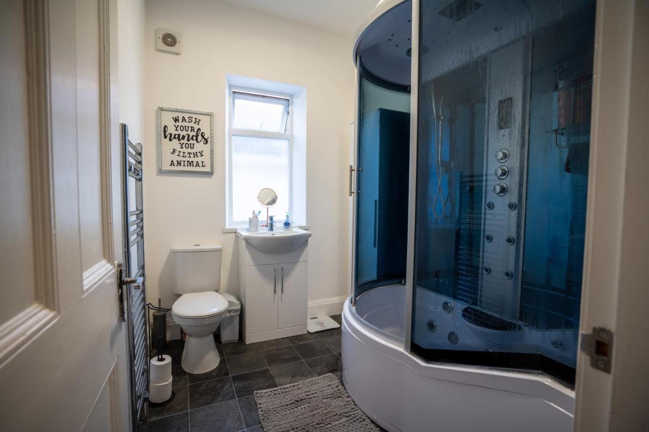 Cavendish Cat And Gaming House Apartment Blackpool Bagian luar foto